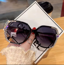 Load image into Gallery viewer, Fashion Rhinestone UV protection sunglasses